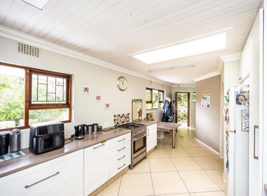 5 Bedroom Property for Sale in Vincent Heights Eastern Cape